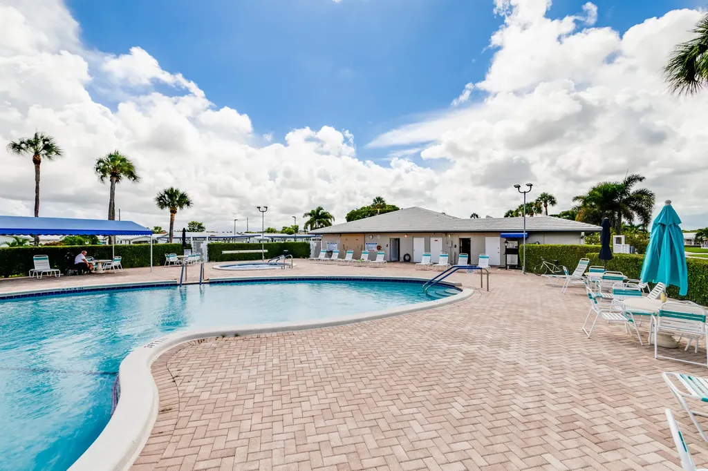2086 SW 12th Avenue Boynton Beach FL 33426