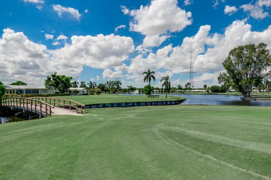 2086 SW 12th Avenue Boynton Beach FL 33426