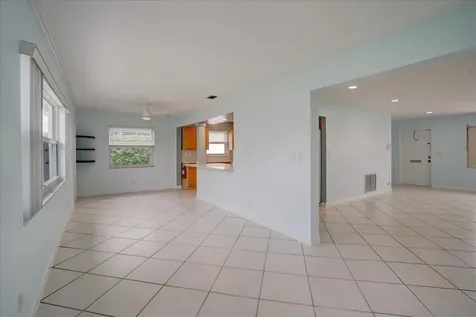 2086 SW 12th Avenue Boynton Beach FL 33426