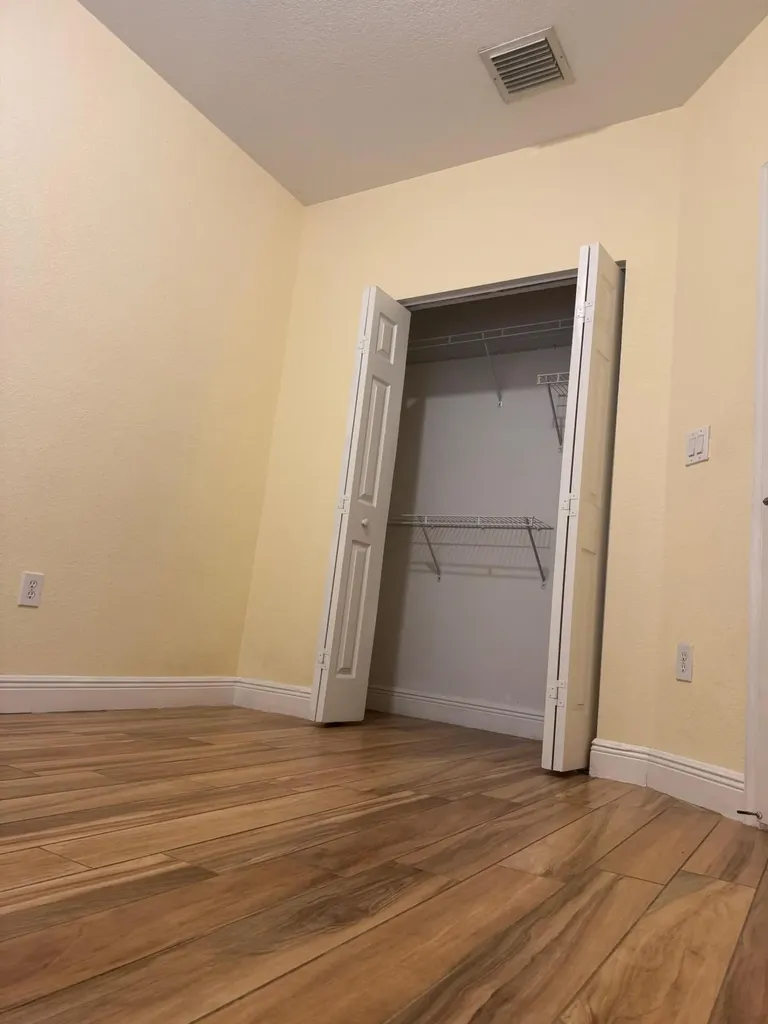 6639 Hidden Cove Drive Davie FL 33314