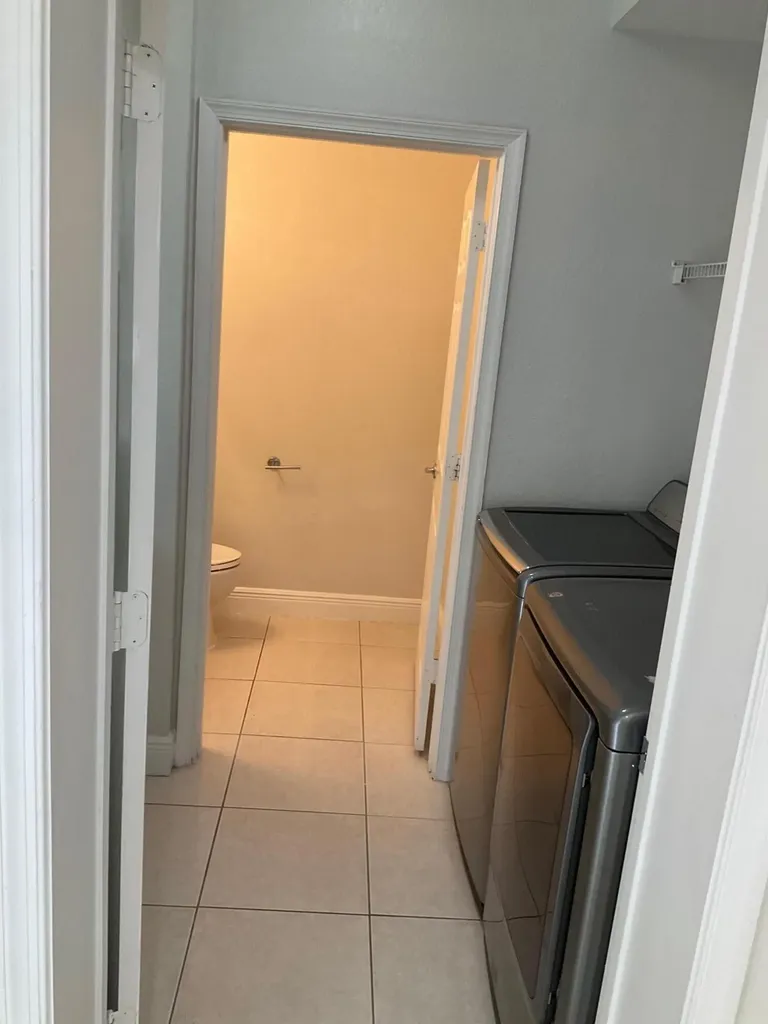 6639 Hidden Cove Drive Davie FL 33314