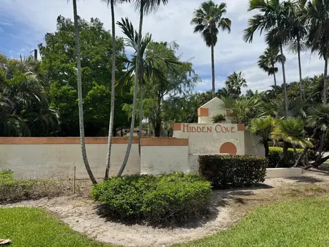 6639 Hidden Cove Drive Davie FL 33314