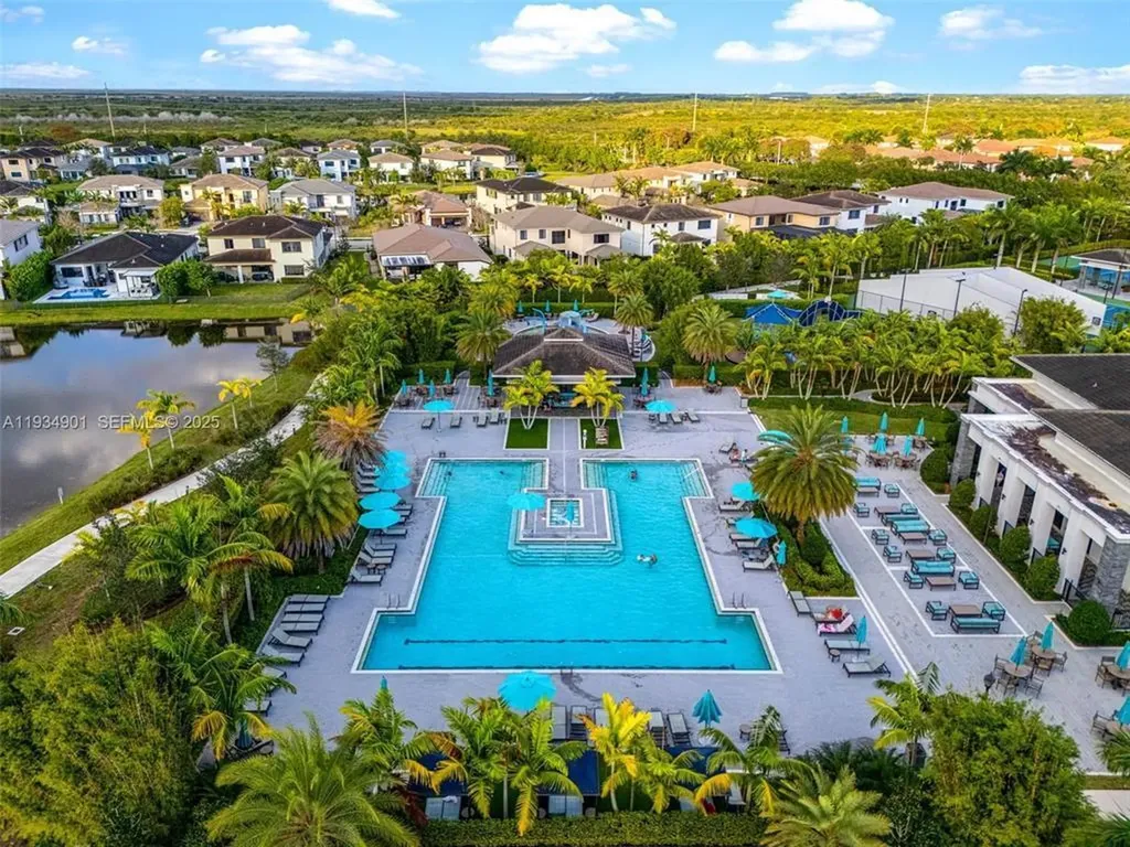 10870 Shore Street Parkland FL 33076