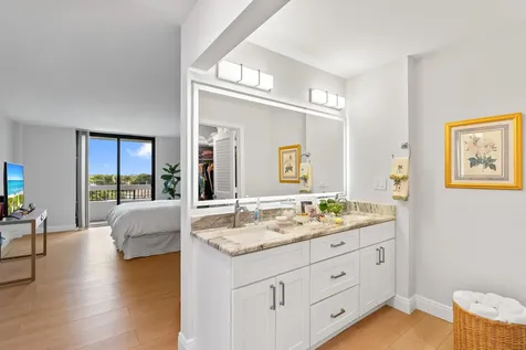 23200 Camino Del Mar Boca Raton FL 33433