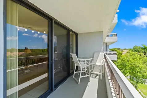 23200 Camino Del Mar Boca Raton FL 33433