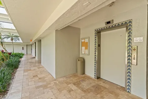 23200 Camino Del Mar Boca Raton FL 33433