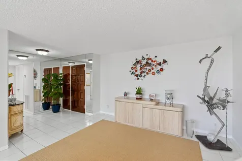 23200 Camino Del Mar Boca Raton FL 33433