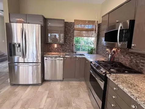 49 Vía Verona Palm Beach Gardens FL 33418