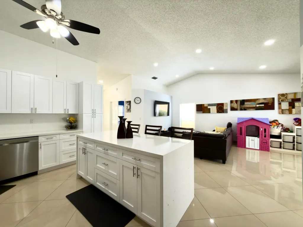 10189 Balsa Way Palm Beach Gardens FL 33410
