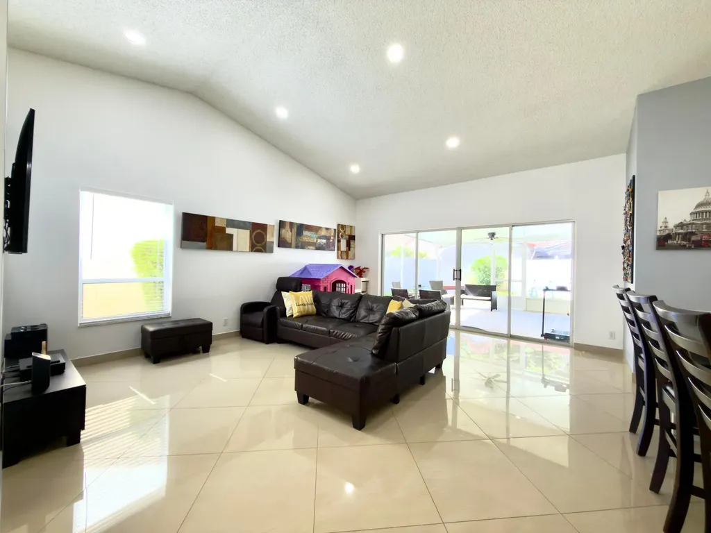 10189 Balsa Way Palm Beach Gardens FL 33410