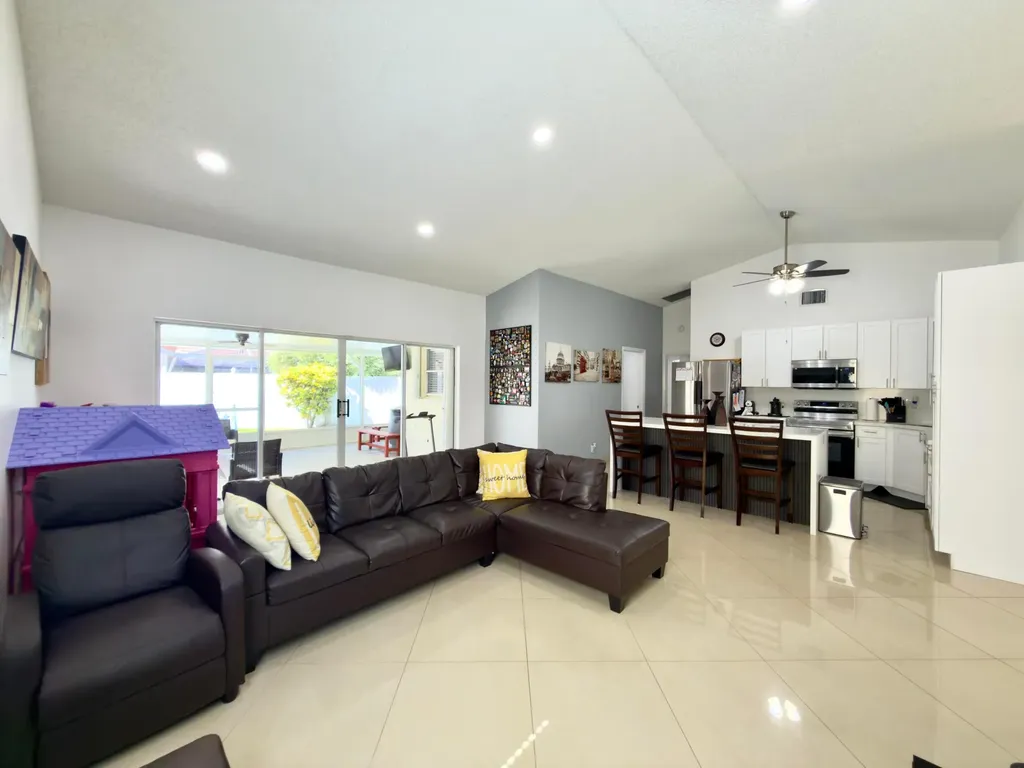 10189 Balsa Way Palm Beach Gardens FL 33410