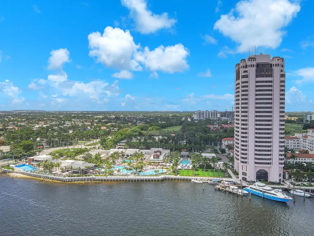 901 E Camino Real Boca Raton FL 33432