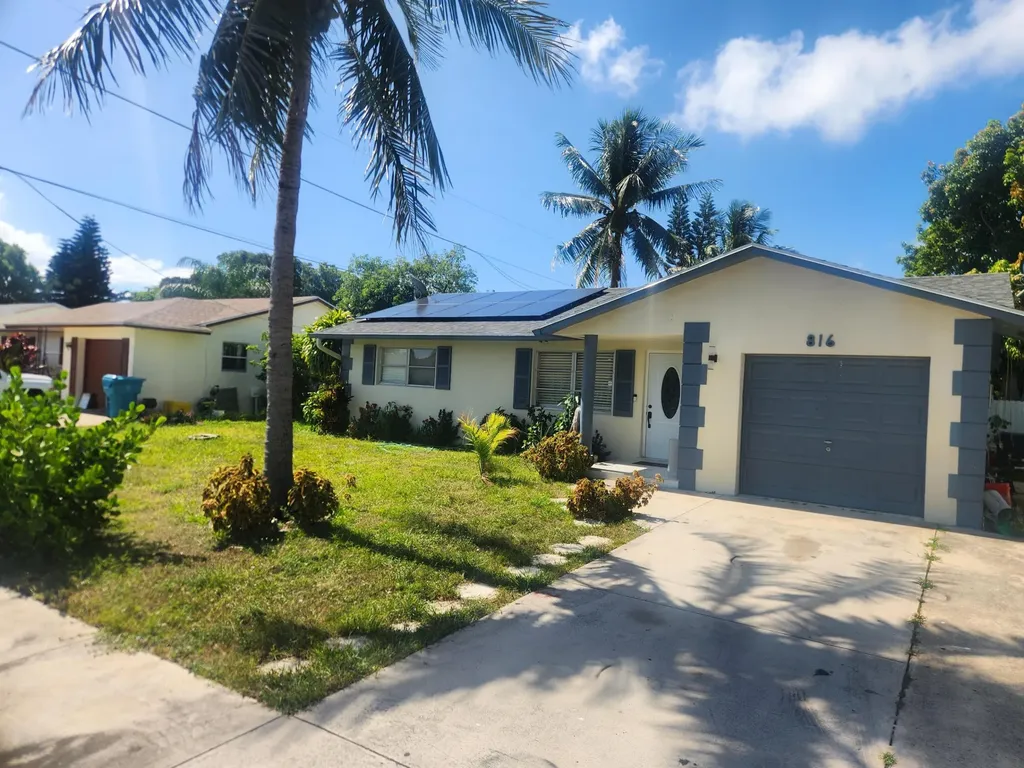 816 NW 8th Avenue Boynton Beach FL 33426