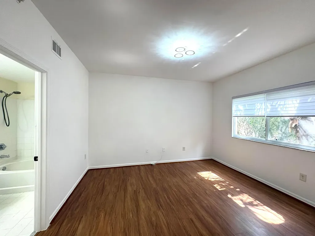 340 Crestwood Circle Royal Palm Beach FL 33411