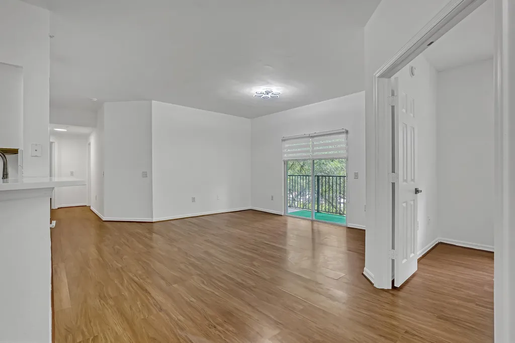 340 Crestwood Circle Royal Palm Beach FL 33411