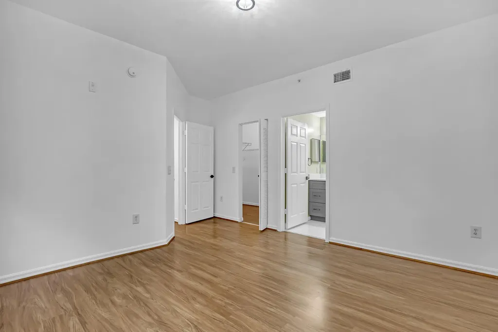 340 Crestwood Circle Royal Palm Beach FL 33411