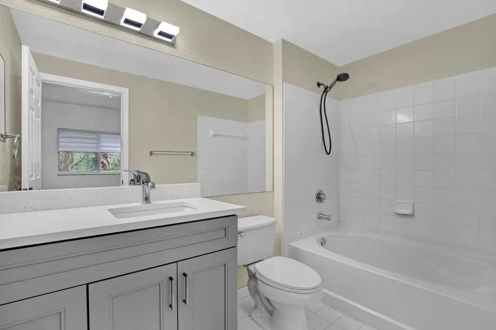 340 Crestwood Circle Royal Palm Beach FL 33411