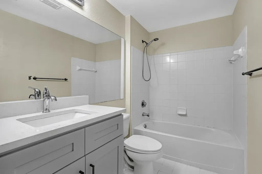 340 Crestwood Circle Royal Palm Beach FL 33411