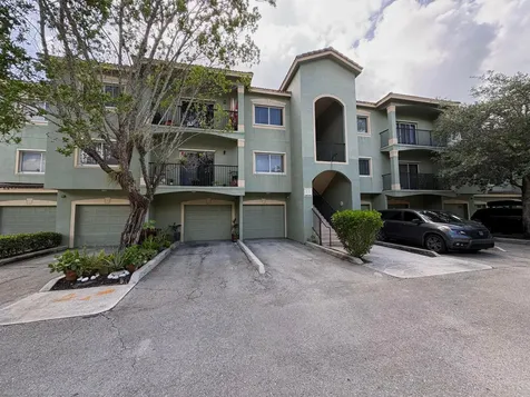 340 Crestwood Circle Royal Palm Beach FL 33411