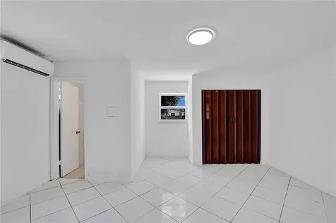 2422 Sherman Street Hollywood FL 33020