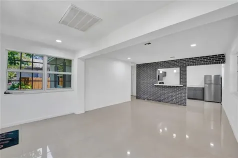 2422 Sherman Street Hollywood FL 33020