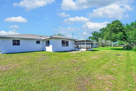 794 SE Albatross Avenue Port St Lucie FL 34983