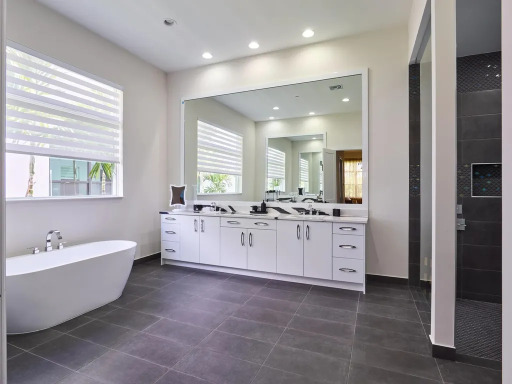9124 Coral Isle Circle Palm Beach Gardens FL 33412