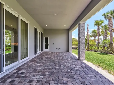9124 Coral Isle Circle Palm Beach Gardens FL 33412