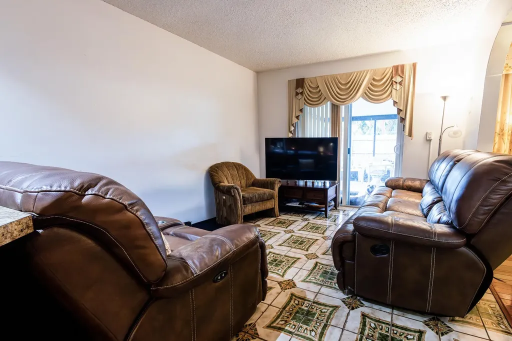 3097 Dolphin Drive Delray Beach FL 33445