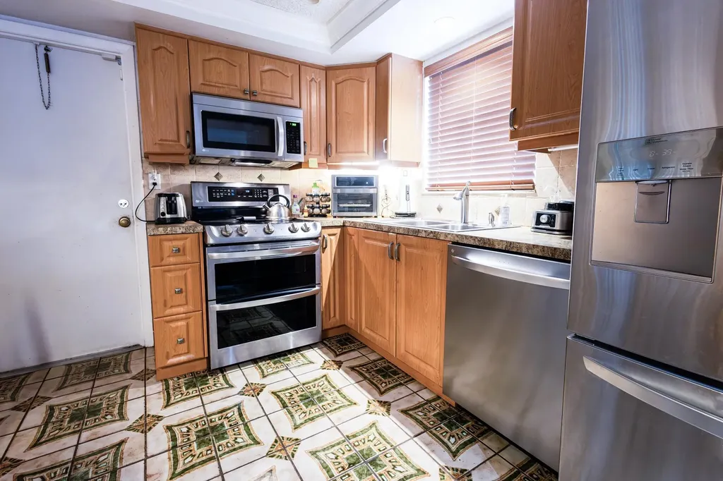 3097 Dolphin Drive Delray Beach FL 33445