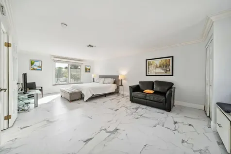 301 NW 26th Court Wilton Manors FL 33311