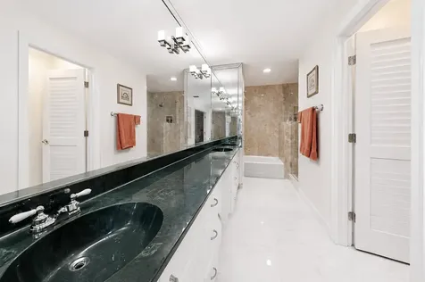 301 NW 26th Court Wilton Manors FL 33311