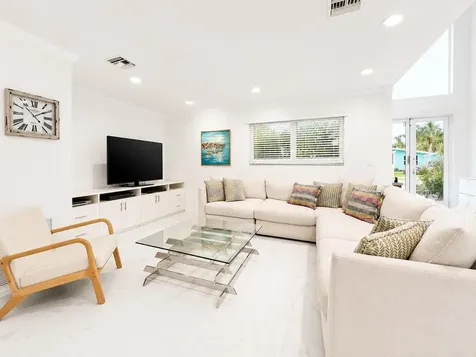 301 NW 26th Court Wilton Manors FL 33311