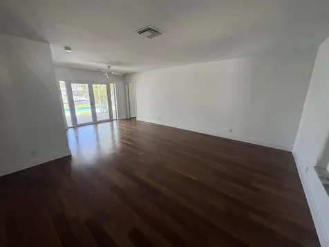 2800 NE 57th Court Fort Lauderdale FL 33308