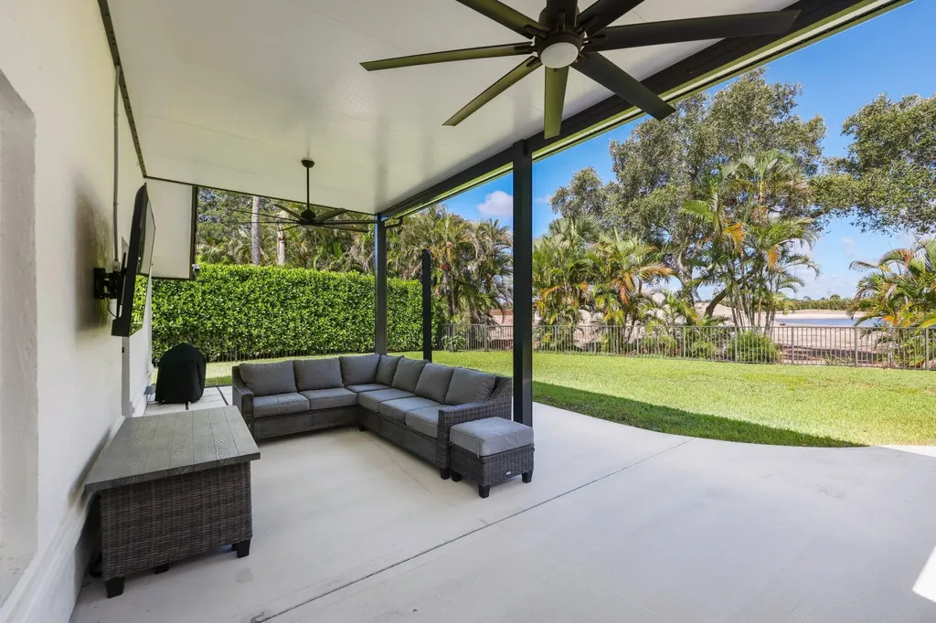 6365 Rock Creek Drive Lake Worth FL 33467