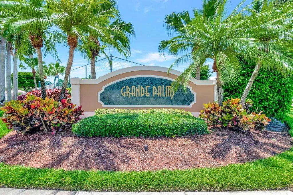 8171 Palm Gate Drive Boynton Beach FL 33436