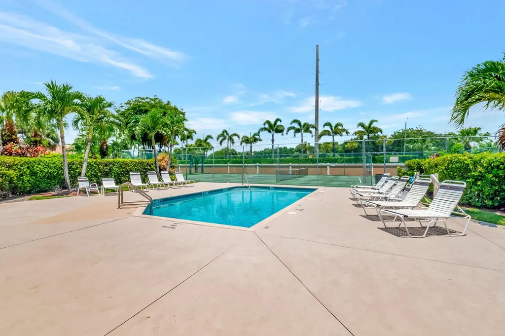 8171 Palm Gate Drive Boynton Beach FL 33436