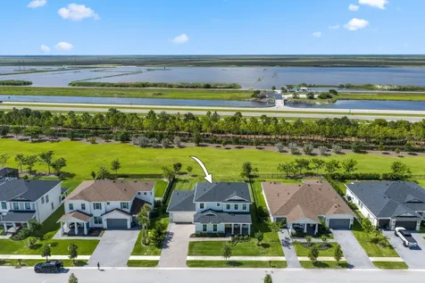 660 Hookline Circle Loxahatchee FL 33470