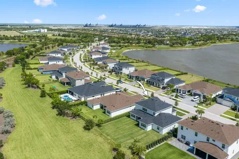 660 Hookline Circle Loxahatchee FL 33470