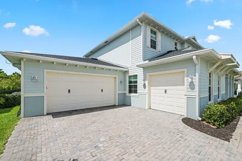 660 Hookline Circle Loxahatchee FL 33470