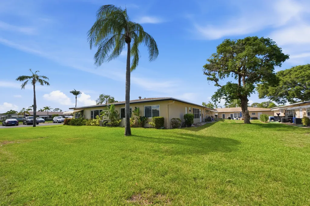 875 North Drive Delray Beach FL 33445