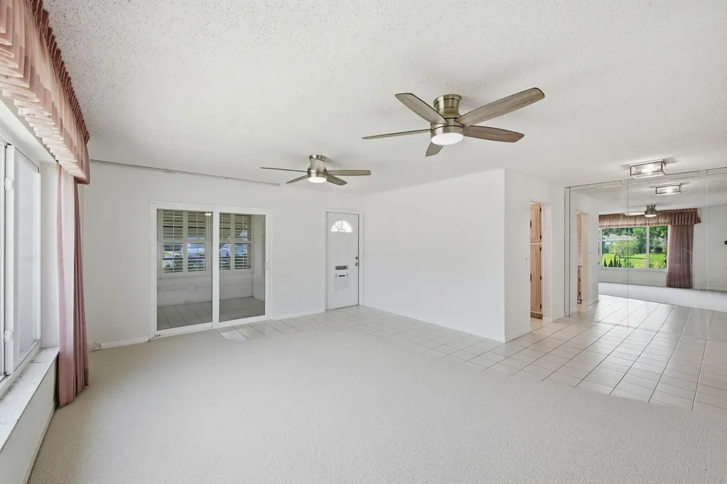 875 North Drive Delray Beach FL 33445