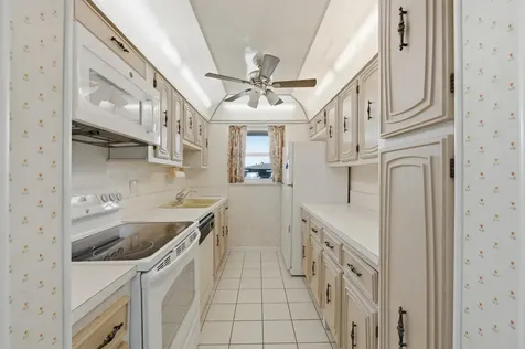 875 North Drive Delray Beach FL 33445