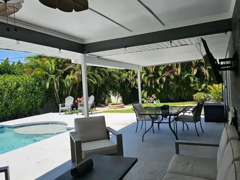 6325 6th Street Vero Beach FL 32968
