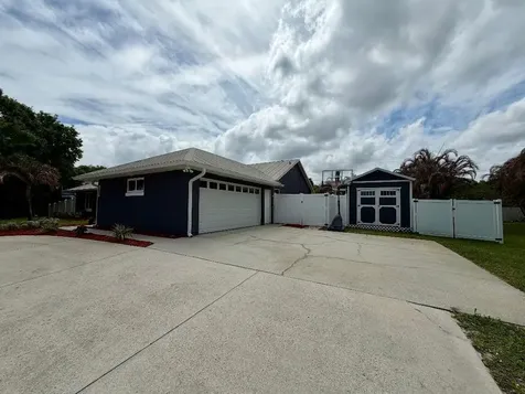 6325 6th Street Vero Beach FL 32968