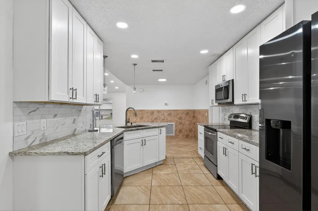 120 SW Austin Court Port St Lucie FL 34953