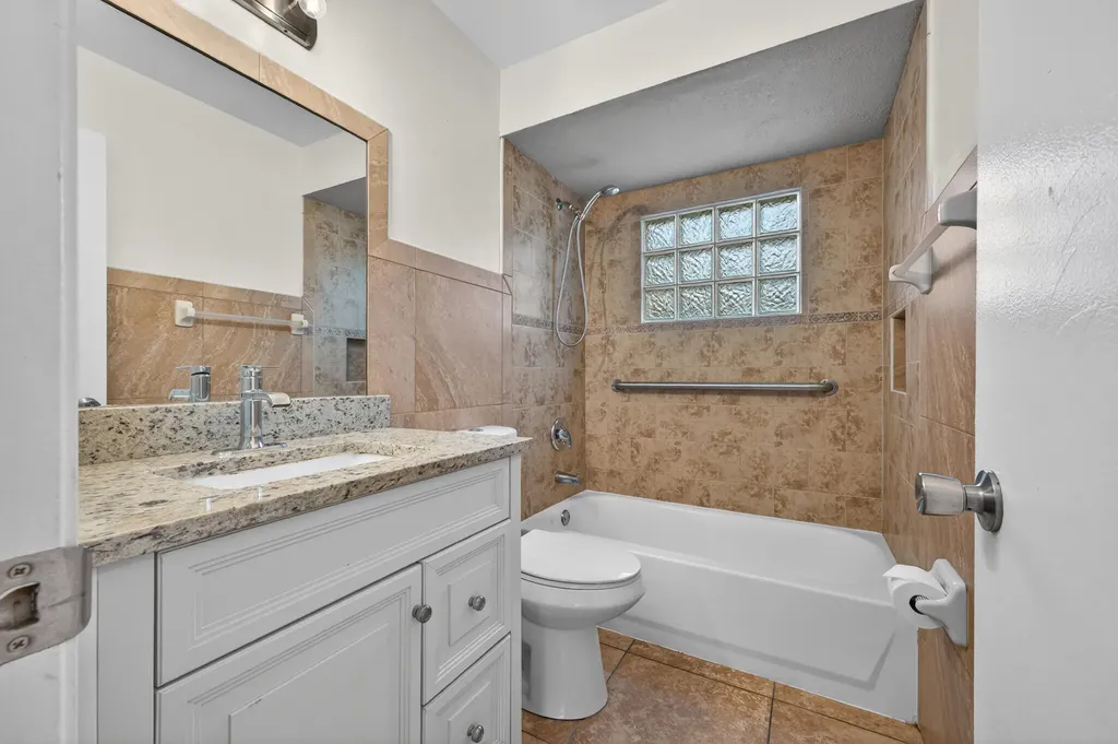 120 SW Austin Court Port St Lucie FL 34953