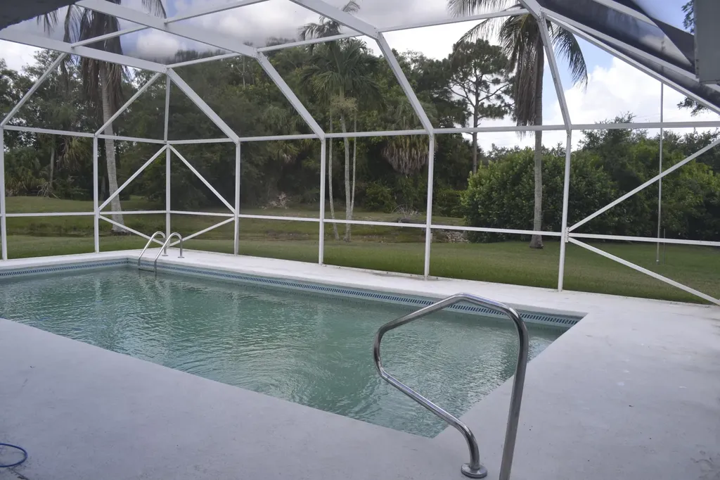 1104 Raintree Lane Wellington FL 33414