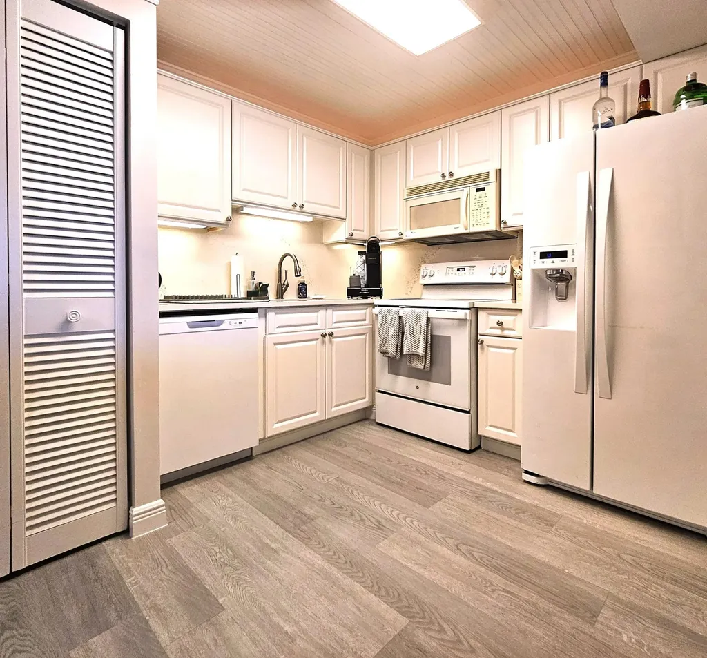 1357 NE Ocean Boulevard Stuart FL 34996
