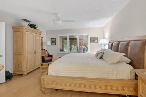 10015 Hickorywood Place Boynton Beach FL 33437